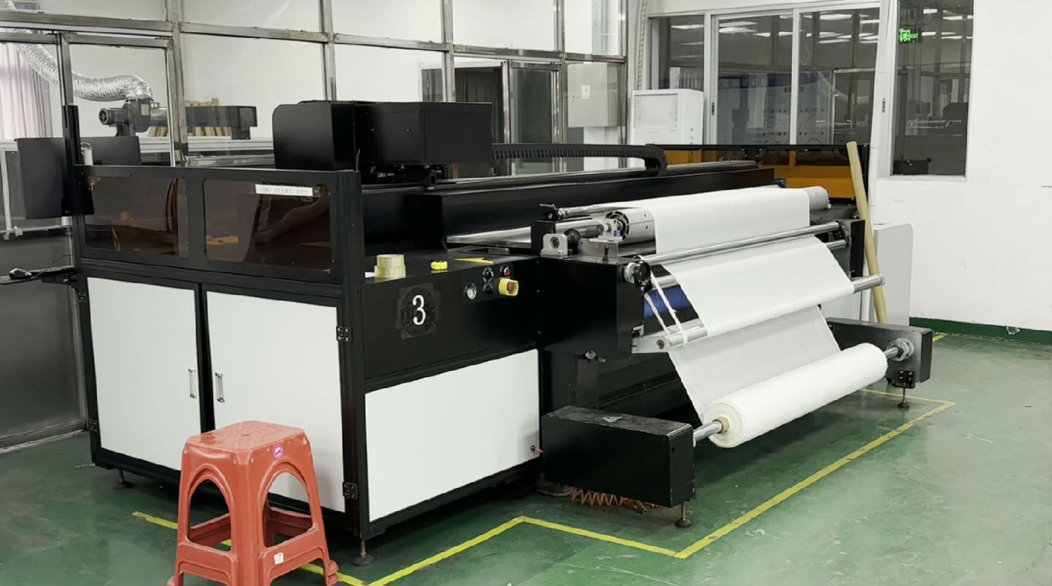 數碼印花機長時間運行如何確保精度和分辨率?