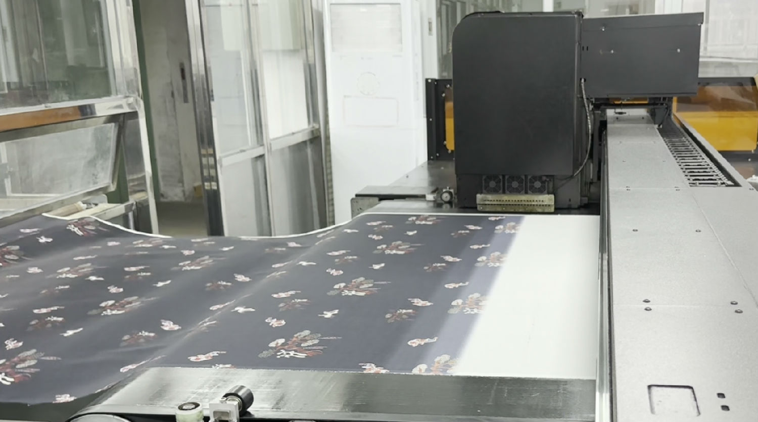 數碼印花機滑軌清潔的方法