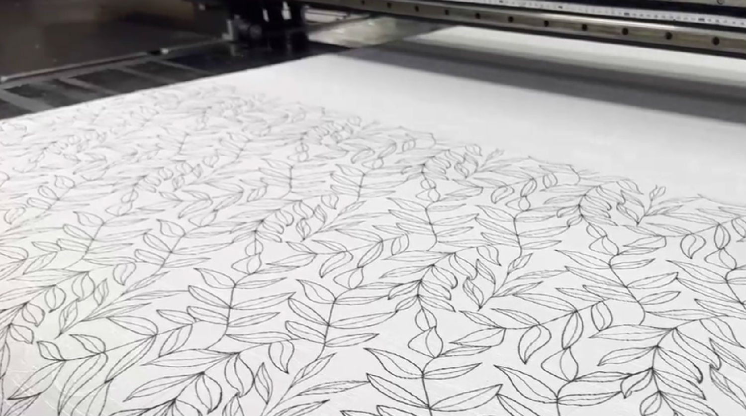 如何防止數碼印花機打印時變形?