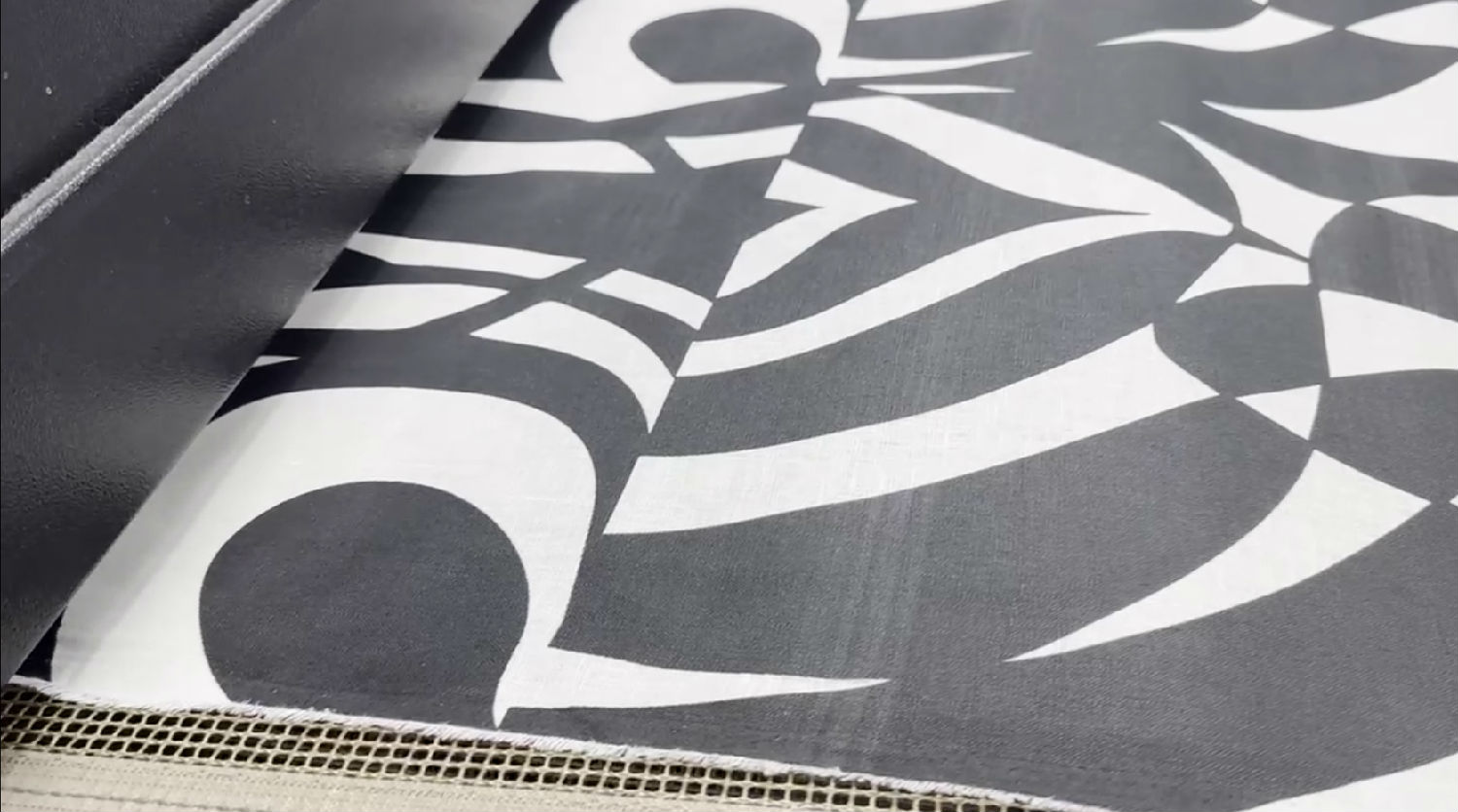 數(shù)碼印花機(jī)打印質(zhì)量突然下降的原因